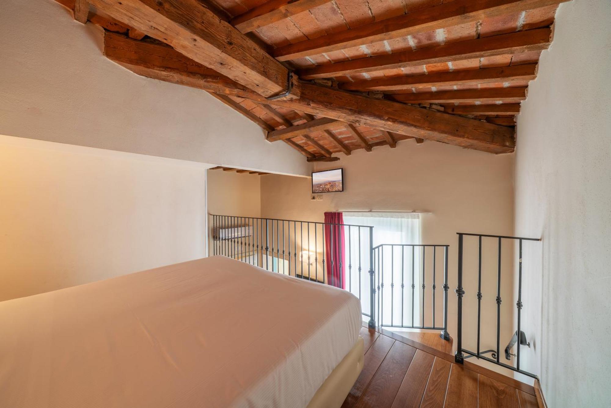 Residenza Conte Di Cavour & Rooftop ฟลอเรนซ์ ภายนอก รูปภาพ